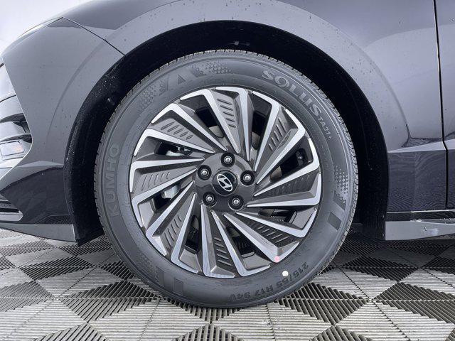 new 2026 Hyundai Sonata Hybrid car, priced at $33,393