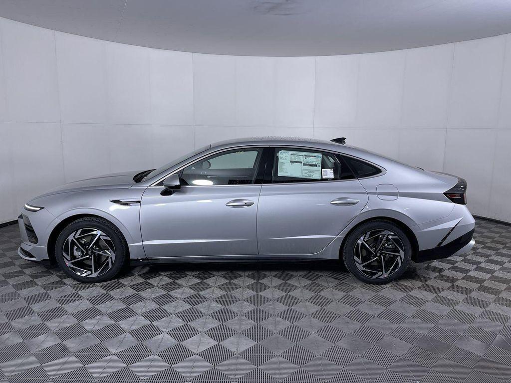 new 2026 Hyundai Sonata car, priced at $31,303