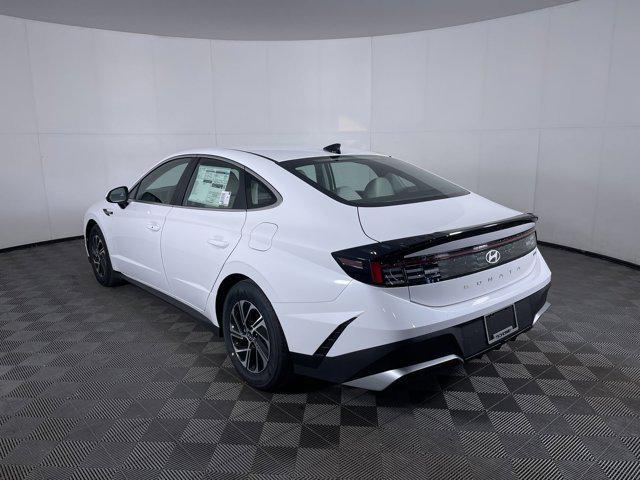new 2026 Hyundai Sonata Hybrid car, priced at $30,815