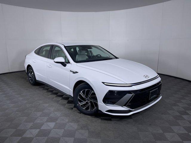 new 2026 Hyundai Sonata Hybrid car, priced at $30,815