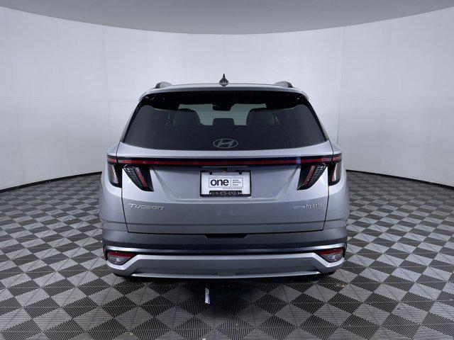 new 2026 Hyundai TUCSON Hybrid car, priced at $43,041