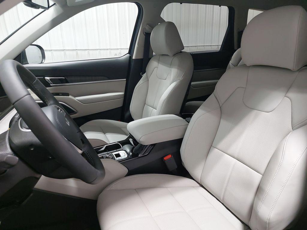 new 2025 Kia Telluride car, priced at $43,589