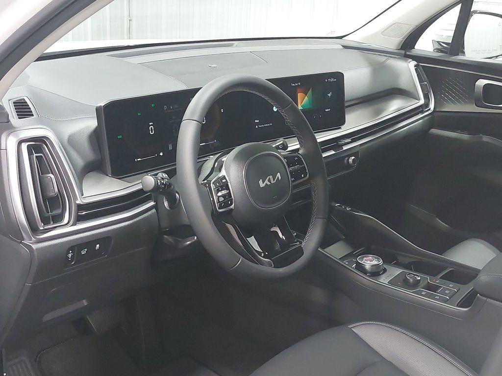 new 2025 Kia Sorento Hybrid car, priced at $37,450