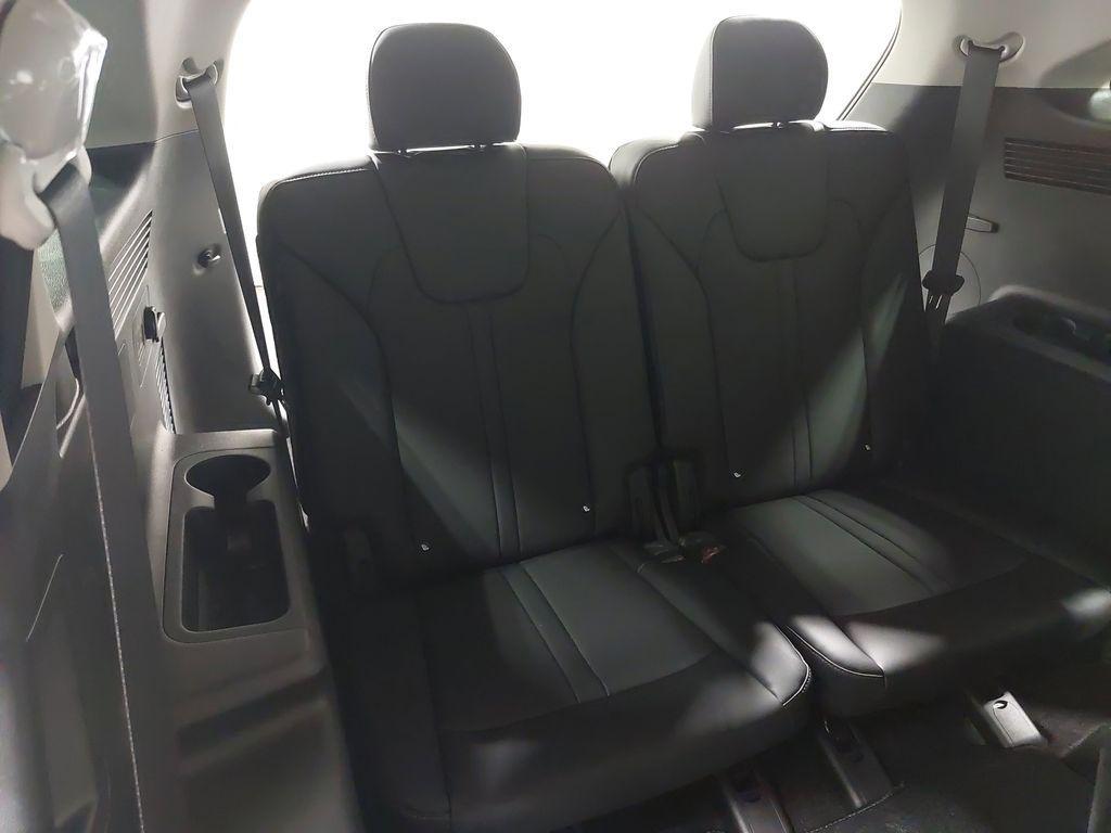 new 2025 Kia Sorento Hybrid car, priced at $37,450