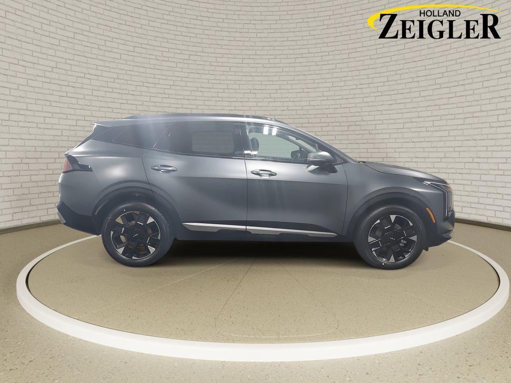 new 2026 Kia Sportage Hybrid car, priced at $42,027