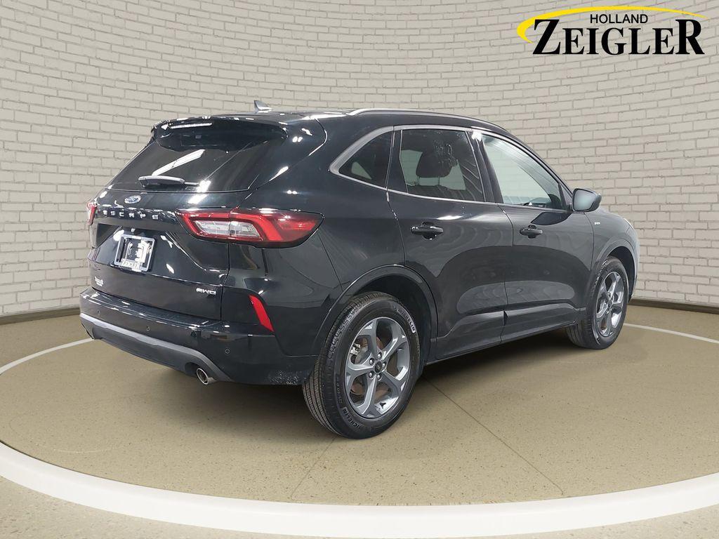 used 2023 Ford Escape car, priced at $25,304