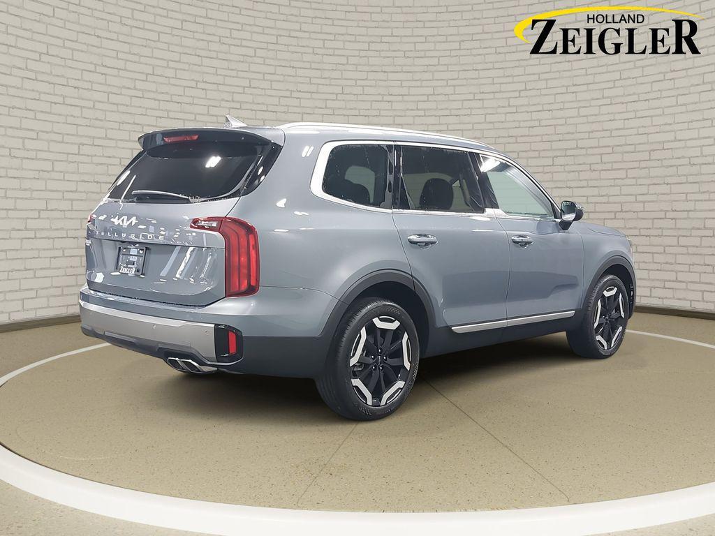 new 2025 Kia Telluride car, priced at $37,956