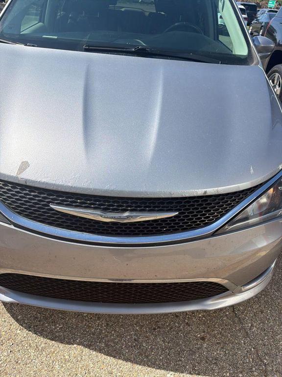 used 2017 Chrysler Pacifica car, priced at $13,804