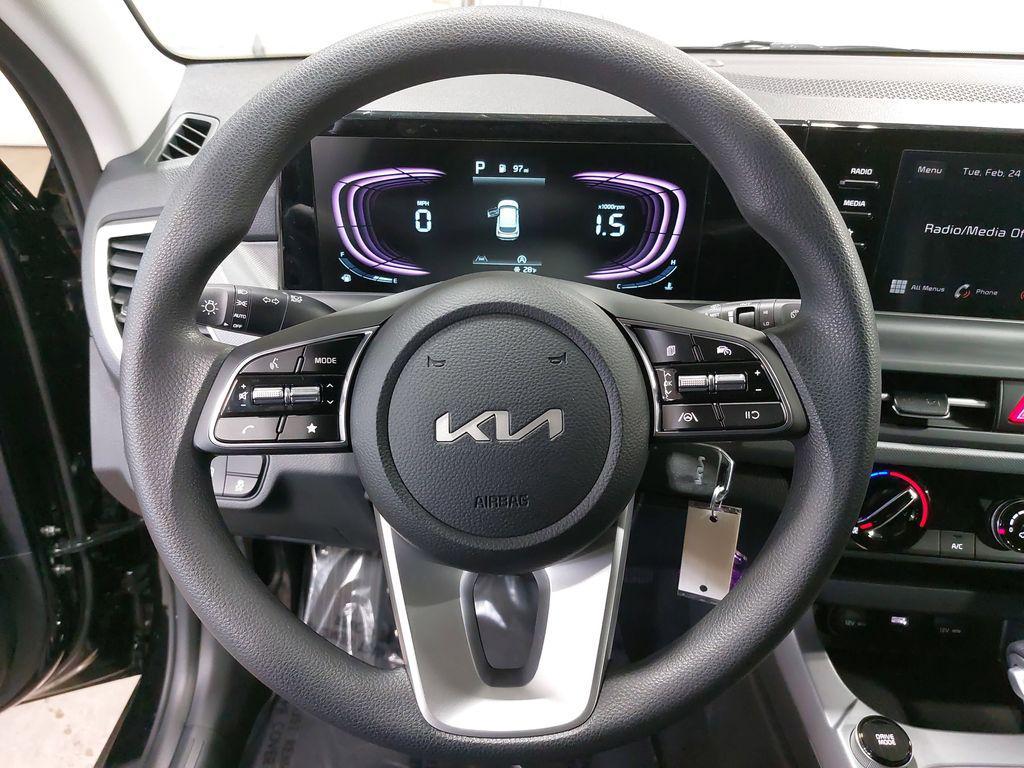 new 2026 Kia Seltos car, priced at $25,207