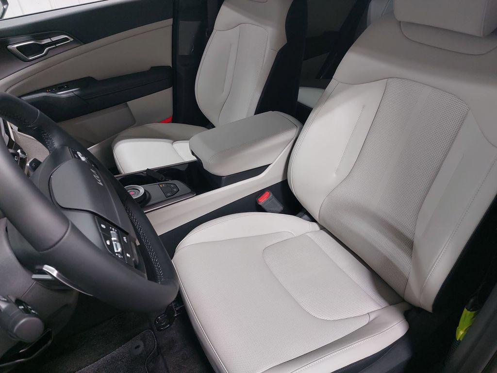 new 2026 Kia Sportage Hybrid car, priced at $32,533