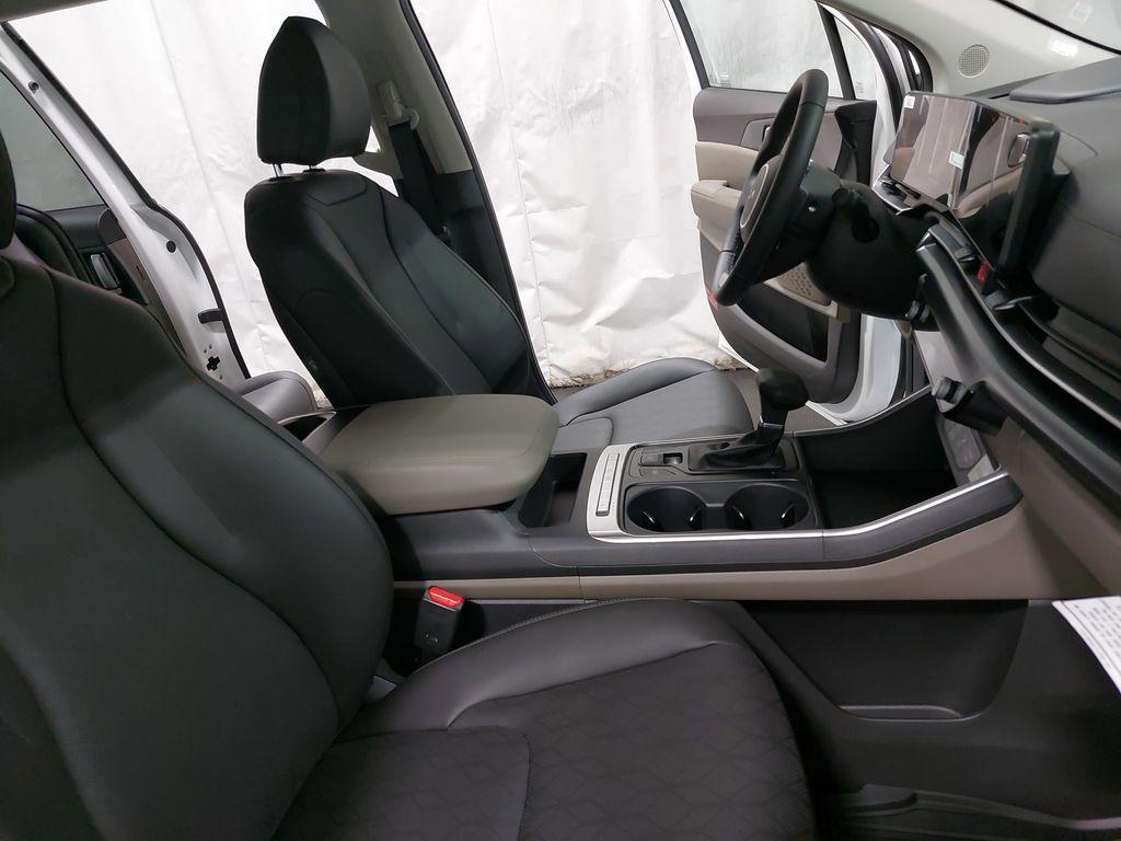 new 2026 Kia Carnival car, priced at $39,005