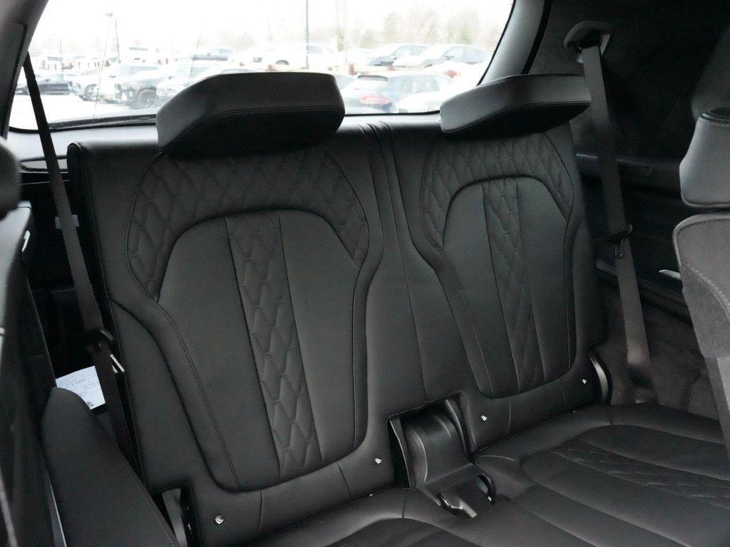 new 2026 BMW X7 car, priced at $124,740