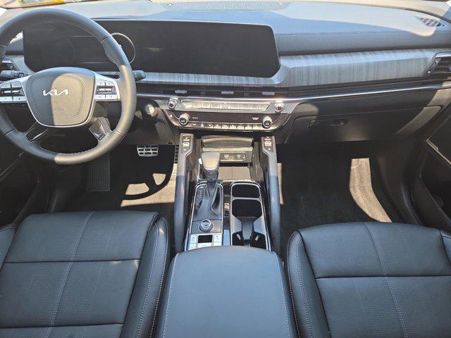 used 2025 Kia Telluride car, priced at $43,998