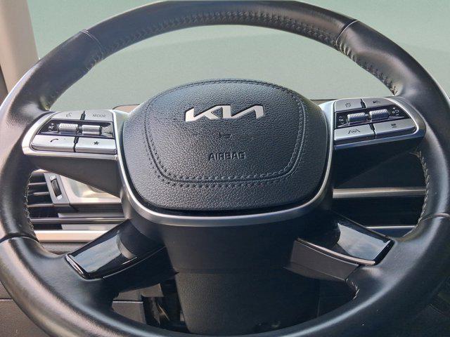 used 2025 Kia Telluride car, priced at $33,102