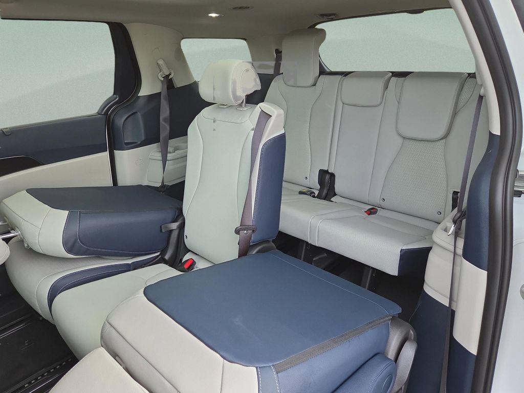 new 2026 Kia Carnival car, priced at $52,644