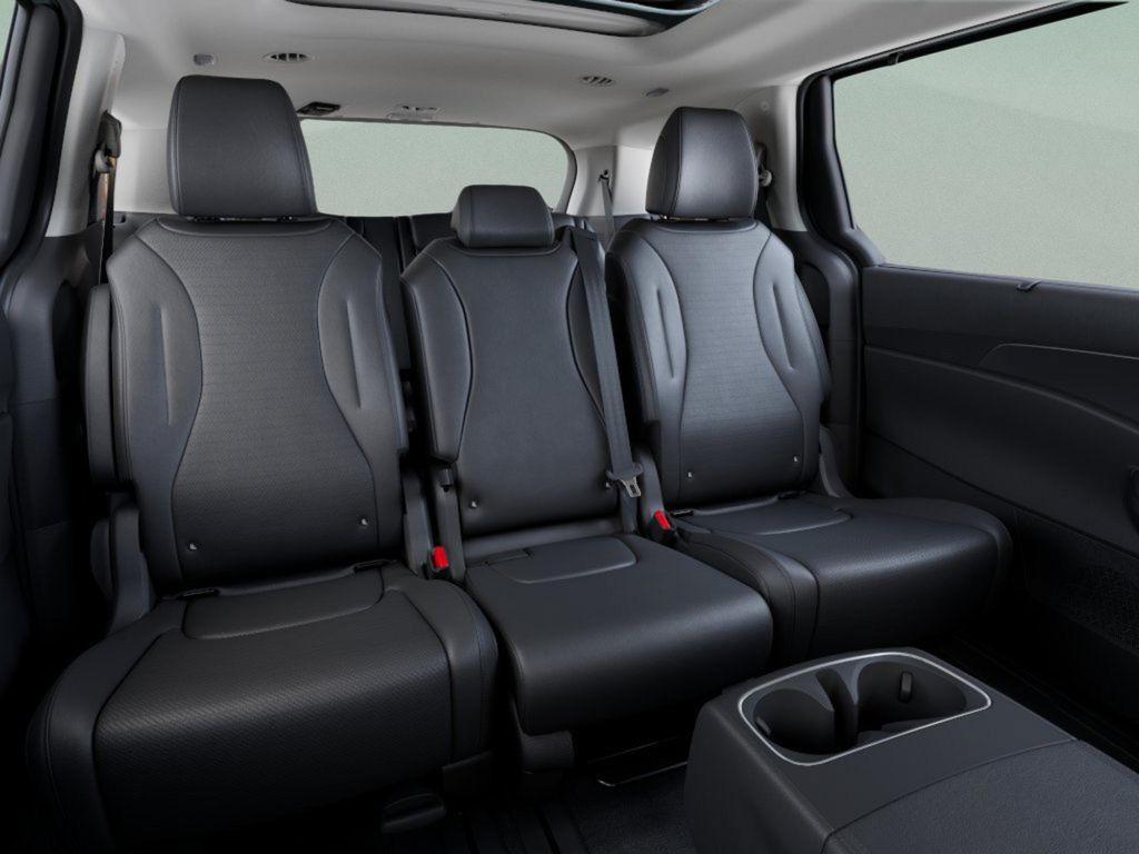new 2027 Kia Carnival Hybrid car, priced at $55,450