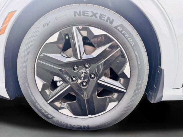 new 2025 Kia EV6 car, priced at $46,350