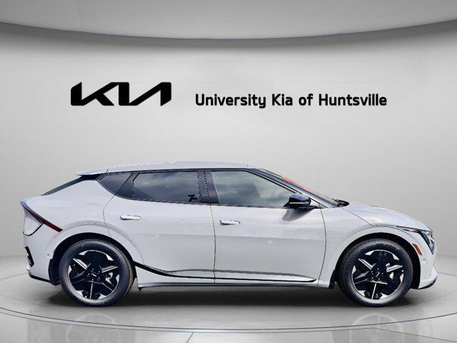 new 2025 Kia EV6 car, priced at $46,350