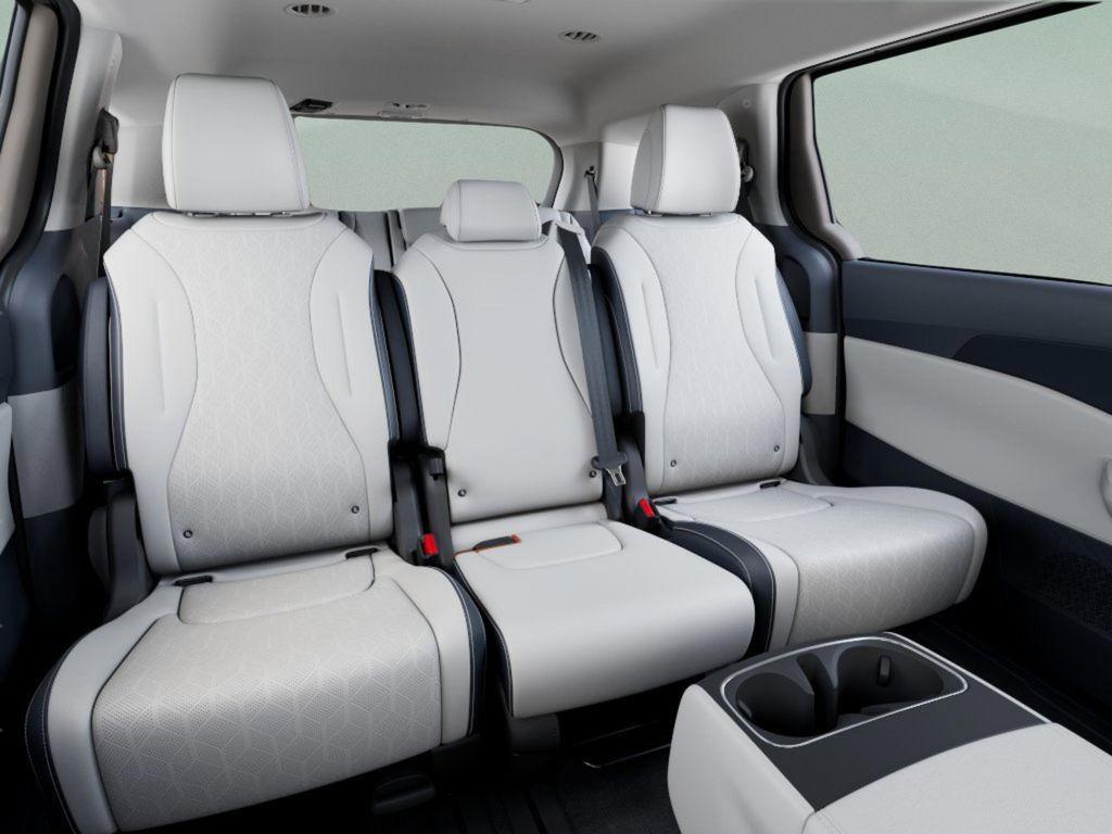 new 2026 Kia Carnival Hybrid car, priced at $47,144