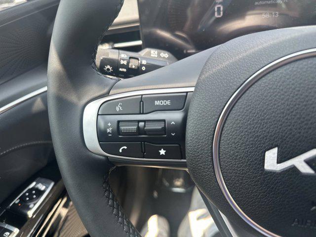 new 2025 Kia K5 car, priced at $31,121