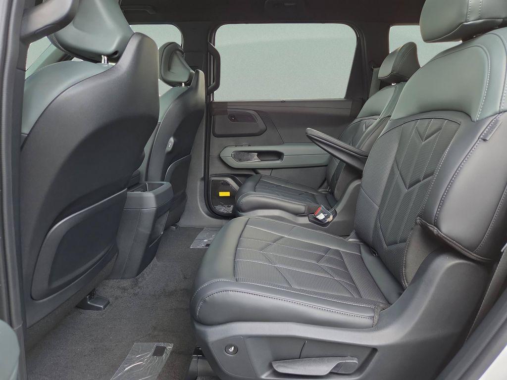 new 2027 Kia Telluride Hybrid car, priced at $62,869