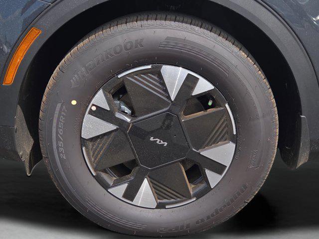 new 2026 Kia Sportage Hybrid car, priced at $30,810