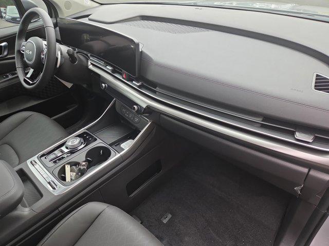 new 2026 Kia Carnival Hybrid car, priced at $53,044