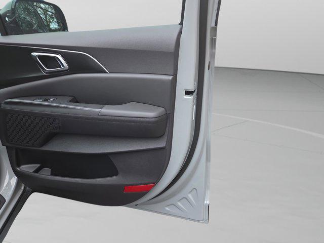 new 2026 Kia Carnival Hybrid car, priced at $53,044