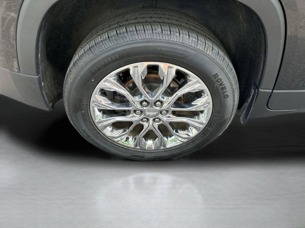 used 2022 Chevrolet Traverse car, priced at $22,062