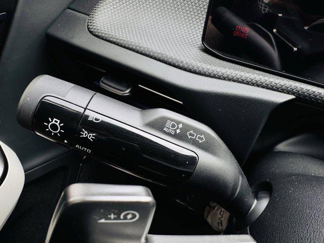 new 2025 Kia EV6 car, priced at $45,915