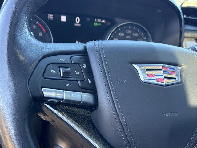 used 2021 Cadillac XT6 car, priced at $30,895