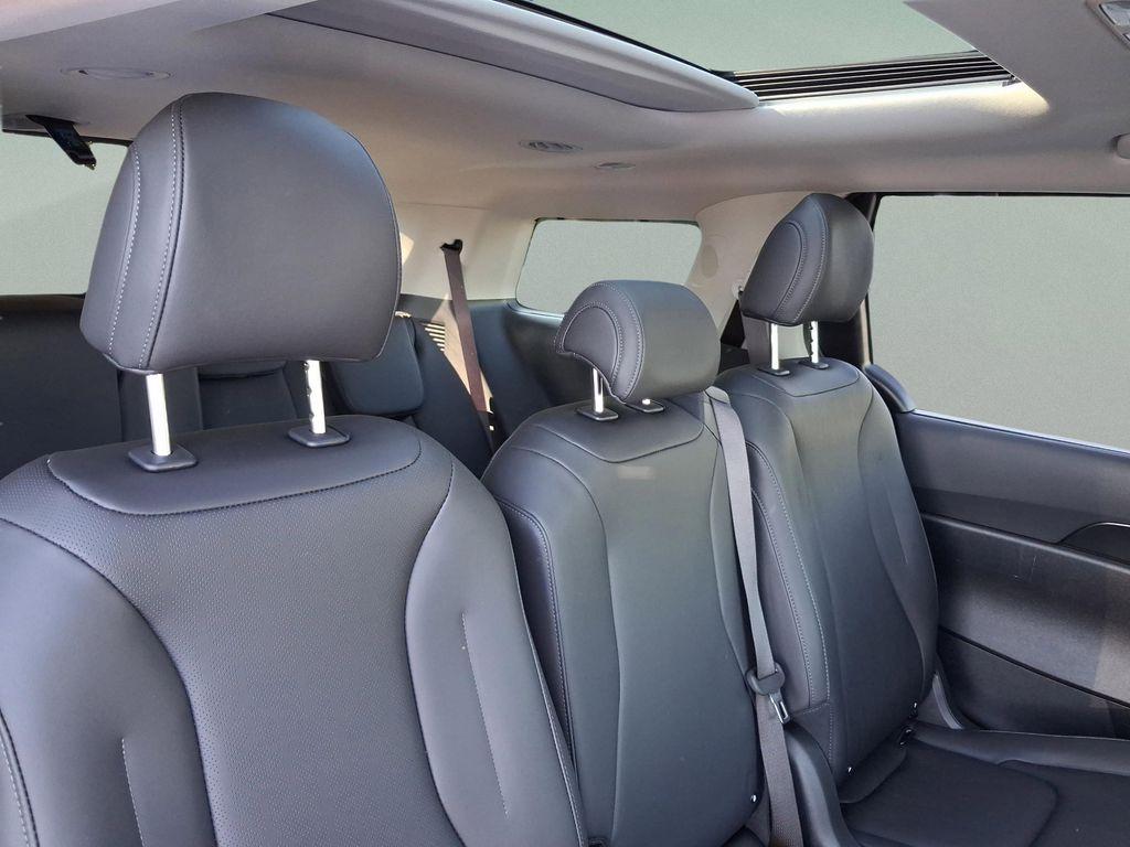 new 2026 Kia Carnival Hybrid car, priced at $52,729