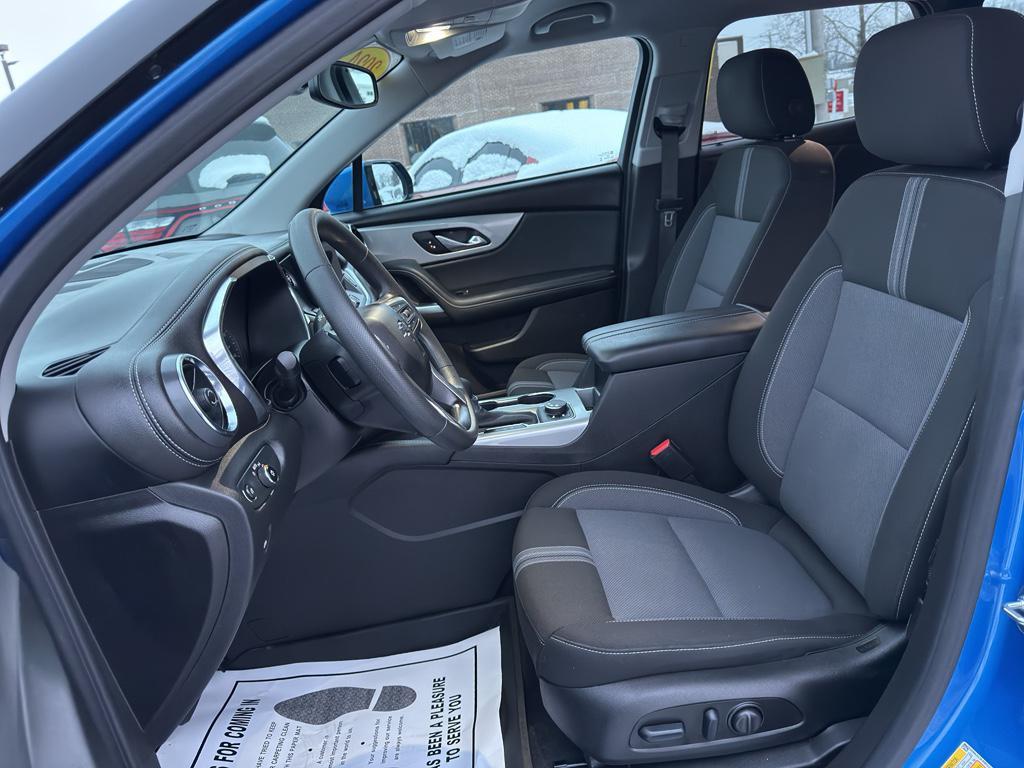 used 2024 Chevrolet Blazer car, priced at $31,900