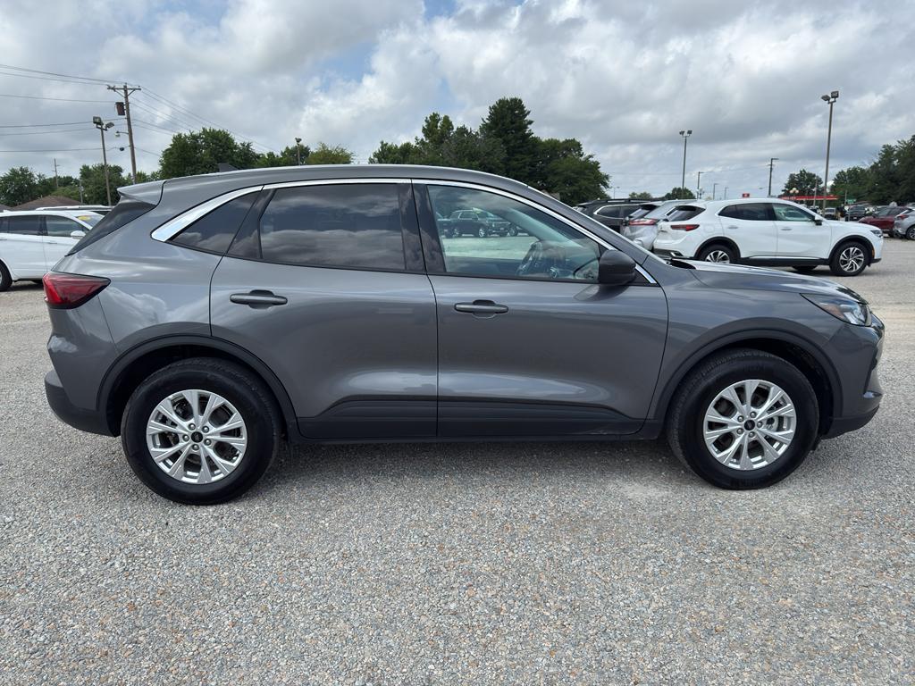 used 2024 Ford Escape car, priced at $25,900