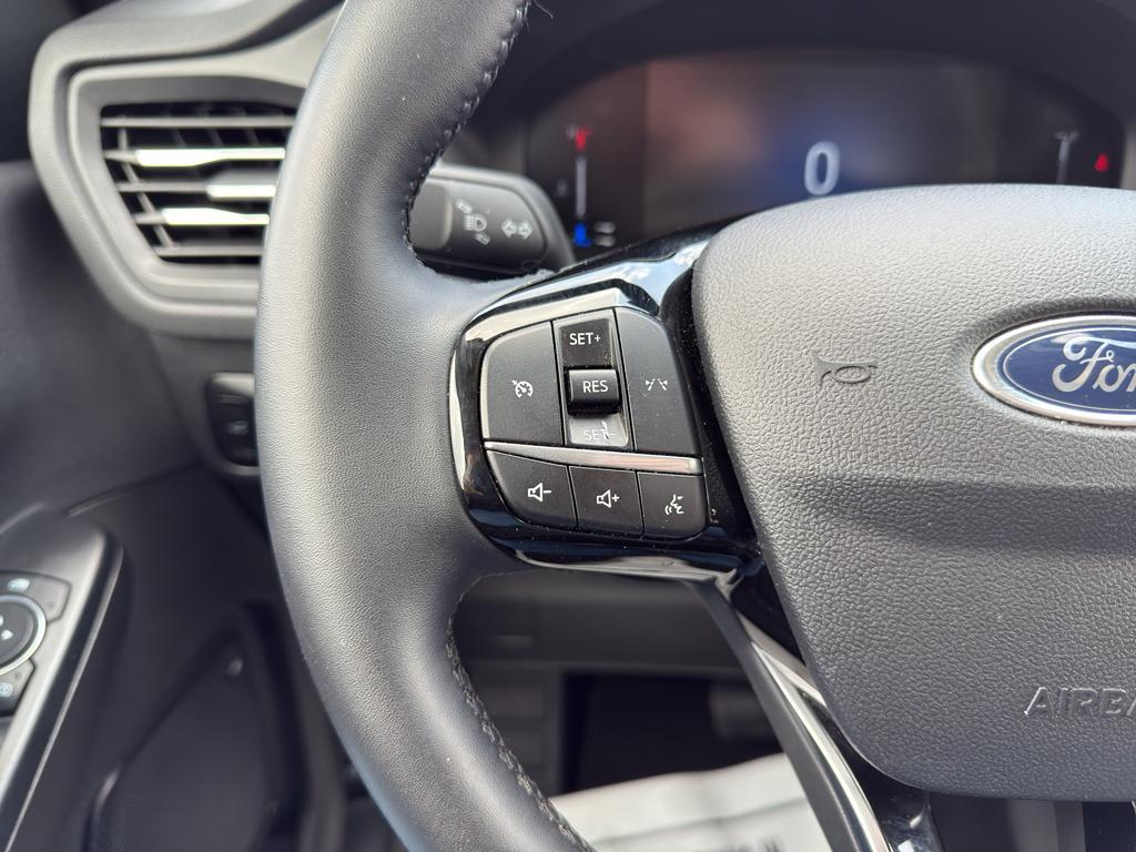 used 2024 Ford Escape car, priced at $25,900