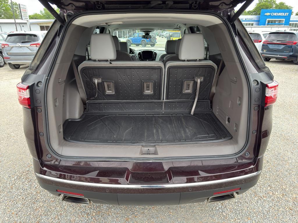 used 2020 Chevrolet Traverse car, priced at $23,900