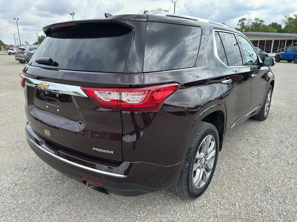 used 2020 Chevrolet Traverse car, priced at $23,900