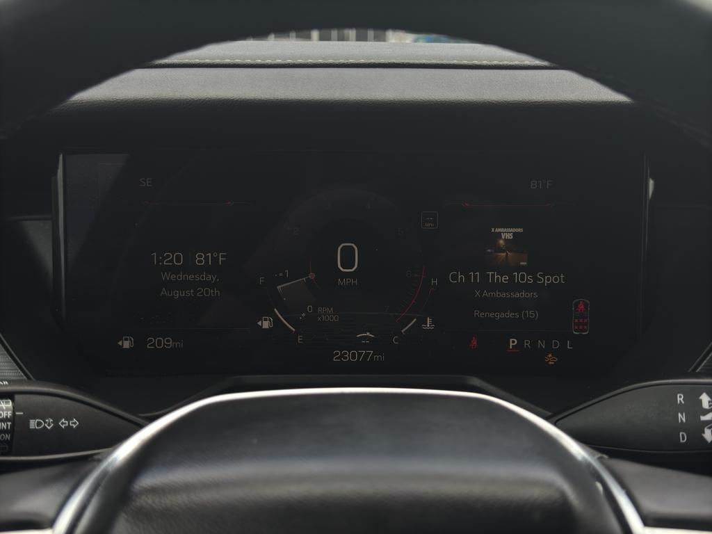 used 2025 GMC Acadia car, priced at $37,900