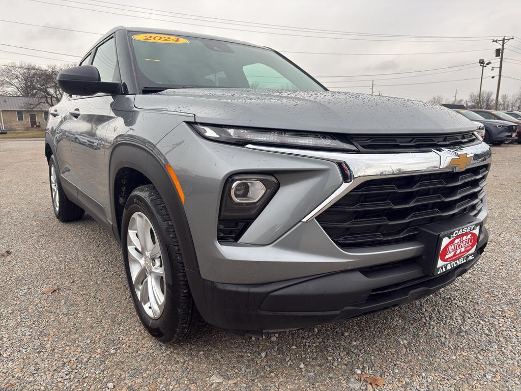 used 2024 Chevrolet TrailBlazer car, priced at $22,900