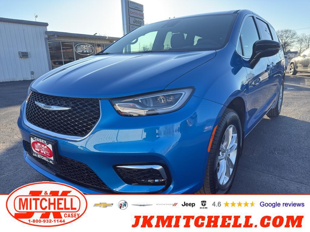 new 2026 Chrysler Pacifica car, priced at $49,955