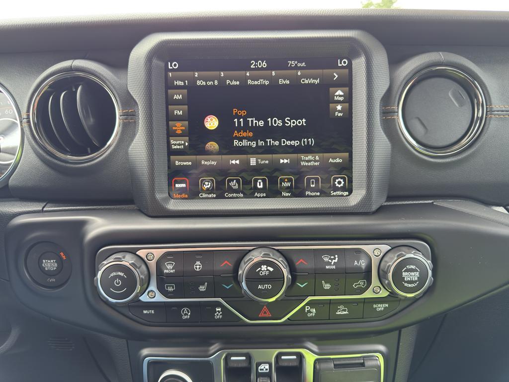 new 2023 Jeep Gladiator car, priced at $46,900