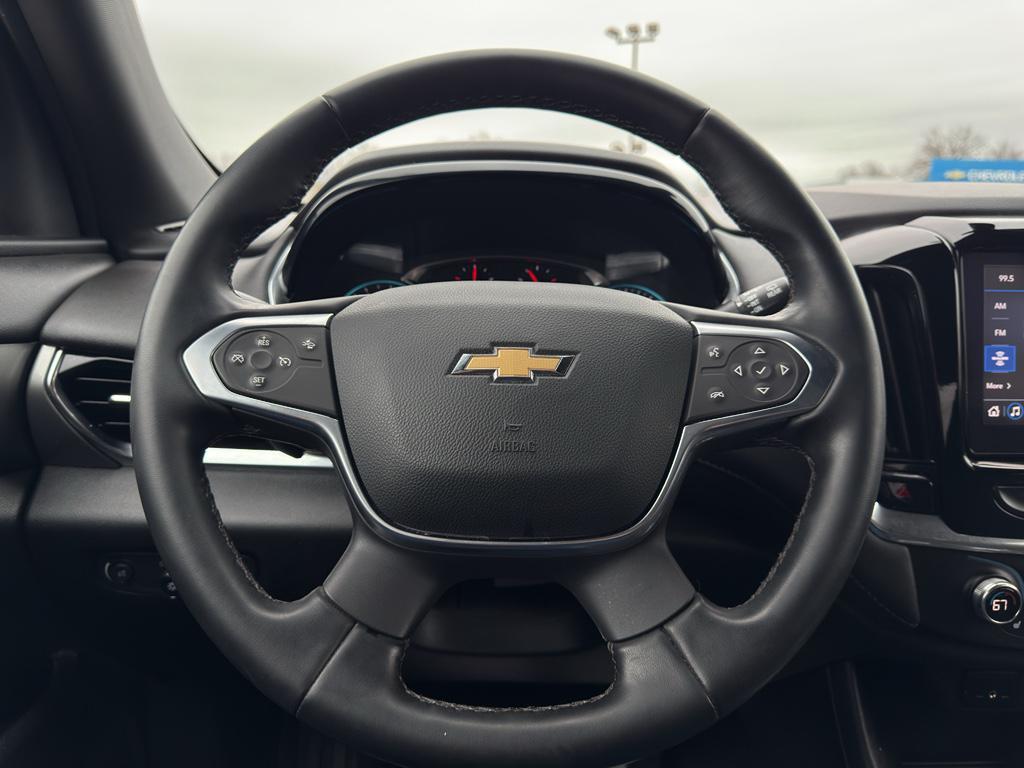 used 2023 Chevrolet Traverse car, priced at $30,900