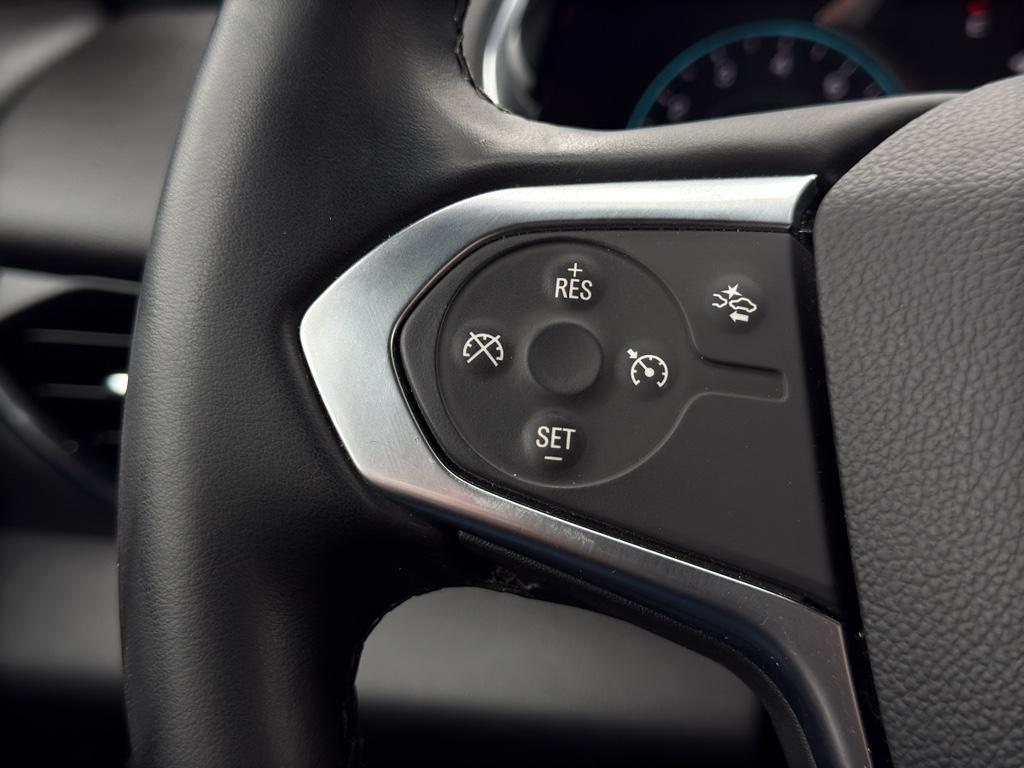 used 2023 Chevrolet Traverse car, priced at $30,900