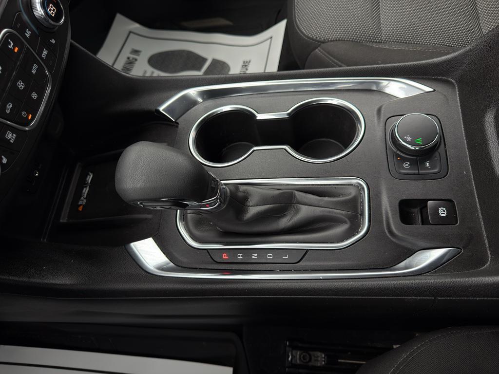 used 2023 Chevrolet Traverse car, priced at $30,900