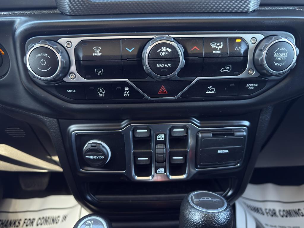 used 2022 Jeep Gladiator car, priced at $35,900