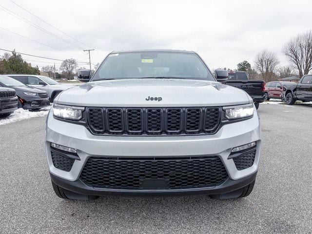 new 2025 Jeep Grand Cherokee car, priced at $49,156