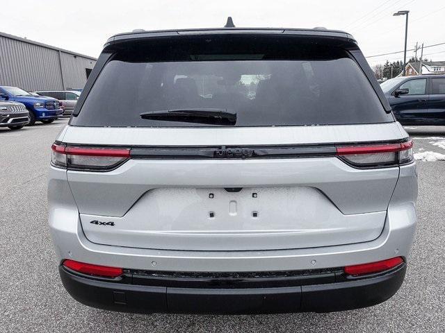 new 2025 Jeep Grand Cherokee car, priced at $49,156