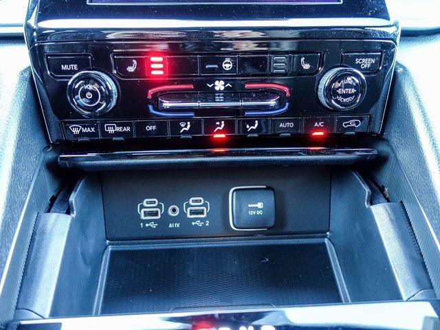 new 2025 Jeep Grand Cherokee car, priced at $42,483