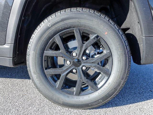 new 2025 Jeep Grand Cherokee car, priced at $42,483