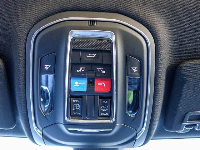 new 2025 Jeep Grand Cherokee car, priced at $42,483